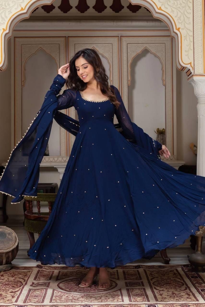 Women garment alteration and refit services in Bangalore by Tailoes tailoring studio for perfect clothing fit and repair